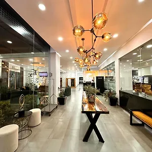 Hotel Bugari Aeropuerto Guadalajara, Las Pintas